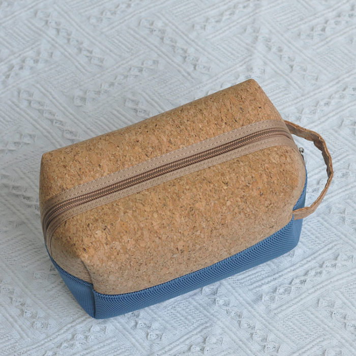 BEAUTY CASE IN SUGHERO E MESH - immagine 7