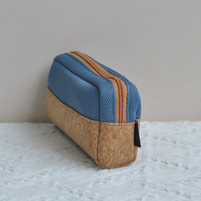 BEAUTY CASE IN SUGHERO E MESH - immagine 3