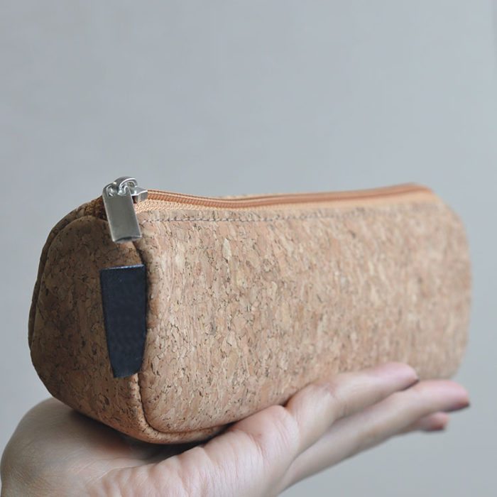 BEAUTY CASE IN SUGHERO E MESH - immagine 8